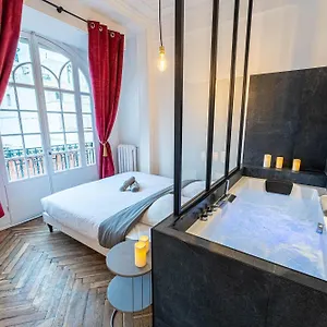 Jacuzzi-nice Quartier Des Musiciens-loft Nice